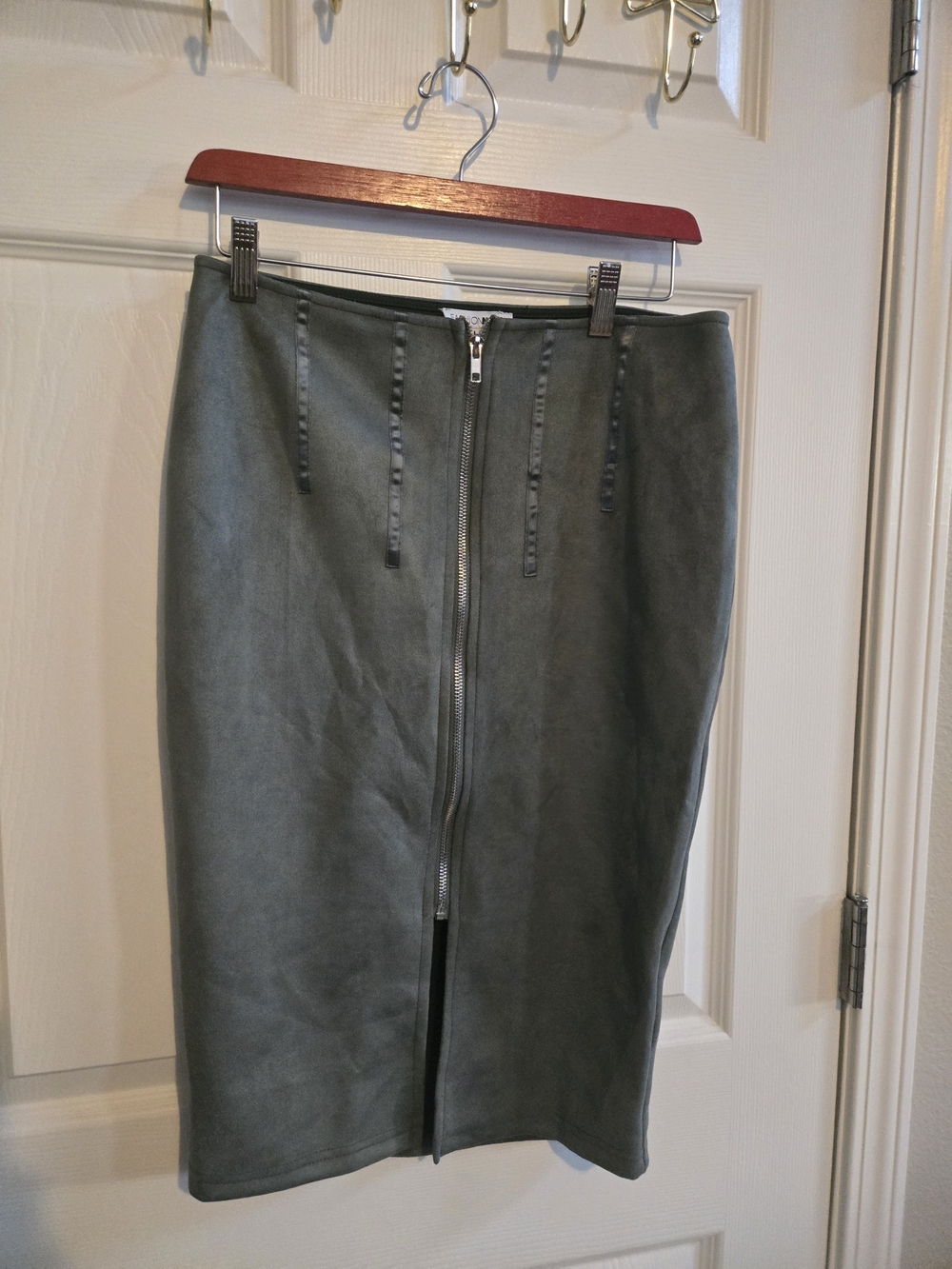 Fashion Nova Olive Green Front-Zip Pencil Skirt